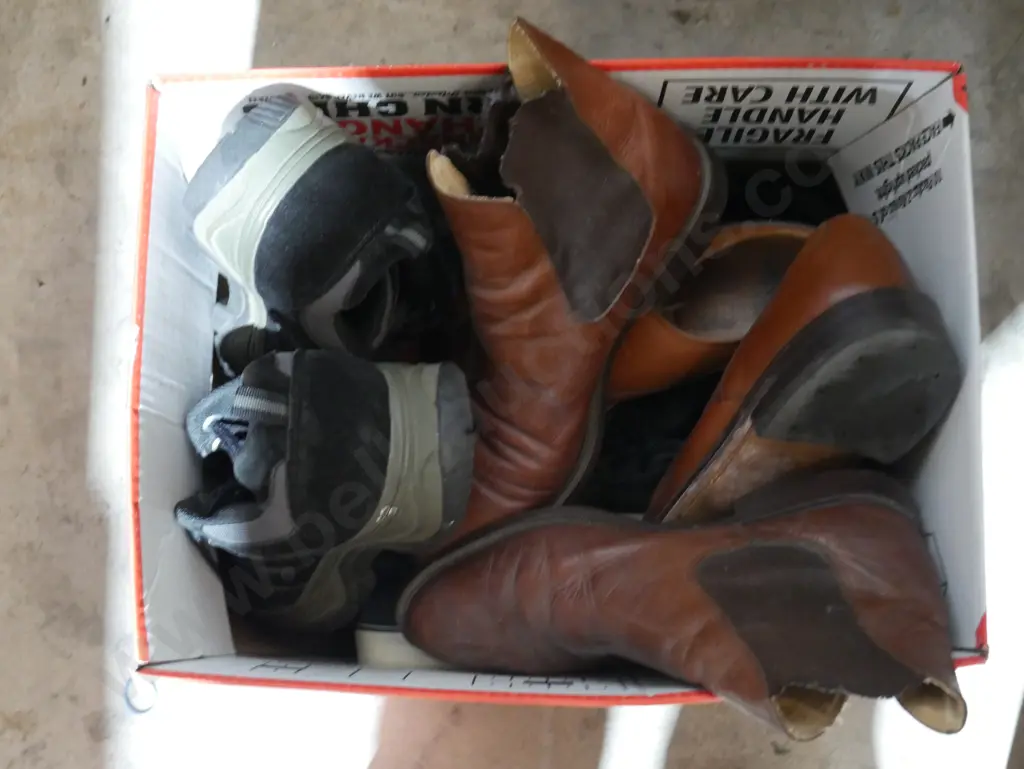Assorted shoes Image 1++