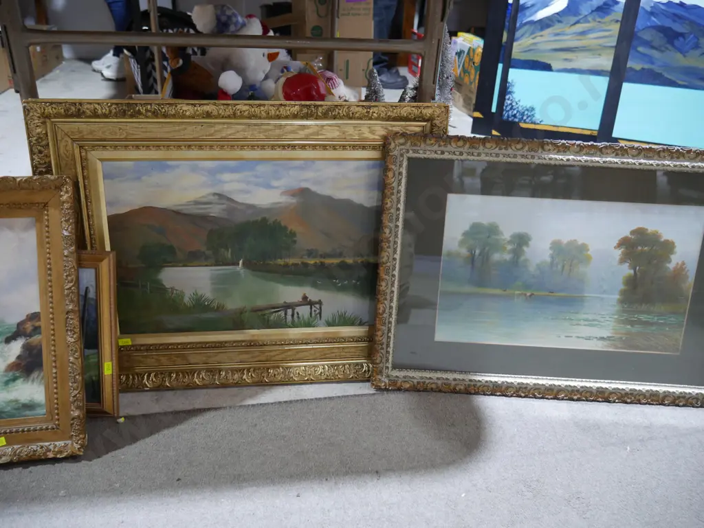 Assorted art Image 1++
