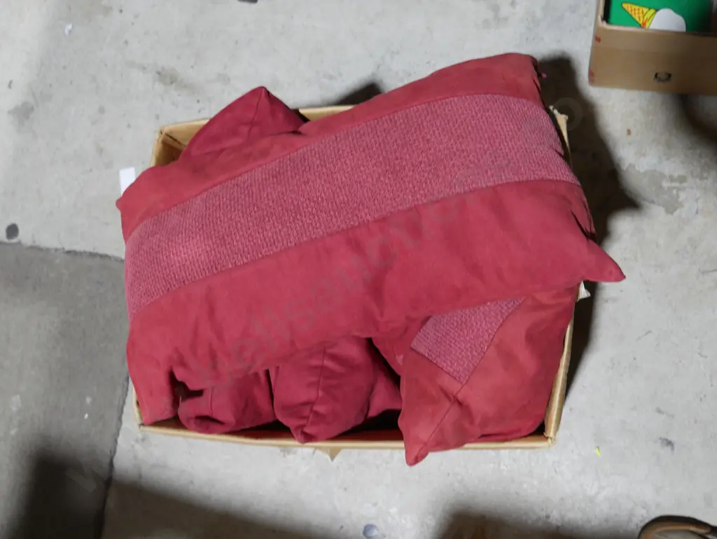 Cushions Image 1++
