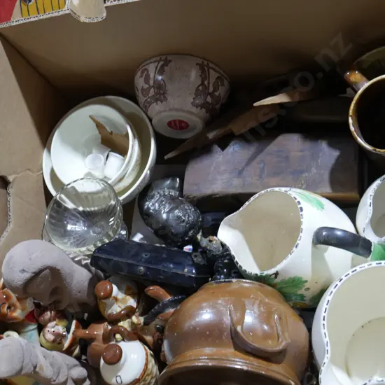 Jugs, ornaments etc