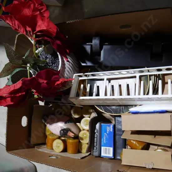 Picture plates etc