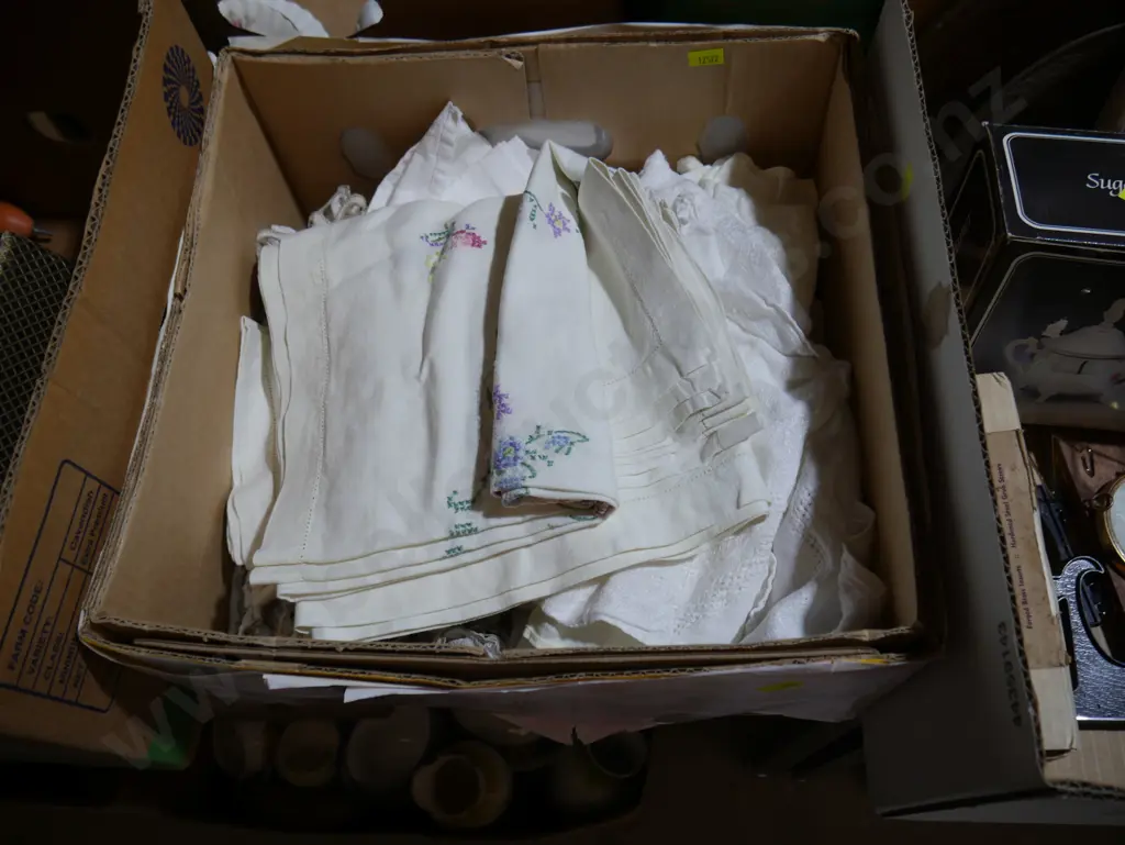 Assorted linen Image 1++