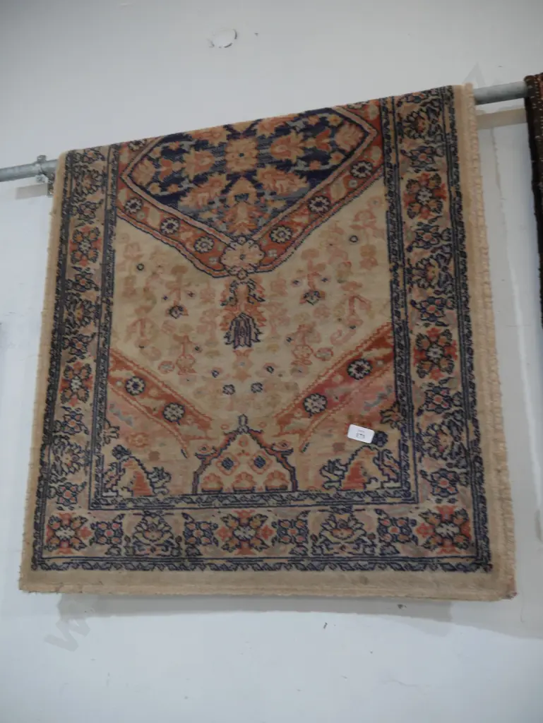 Floor rug Image 1++