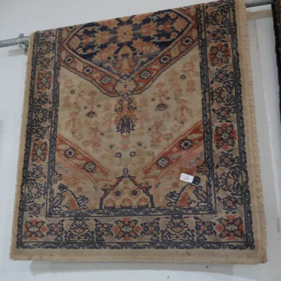 Floor rug