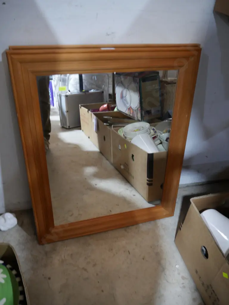 2 wall mirrors Image 1++