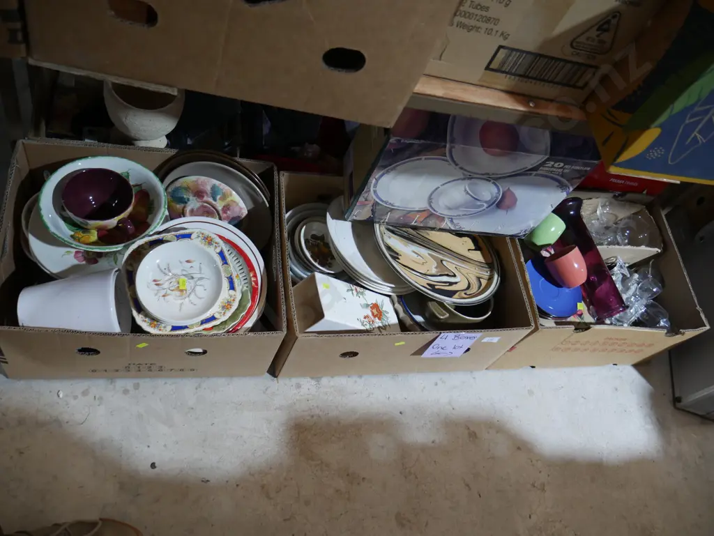 4 boxes of china etc Image 1++