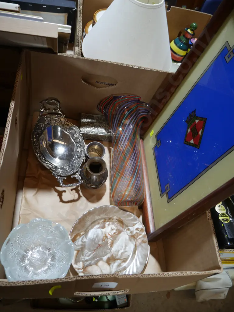 Serving tray, glass vase etc Image 1++