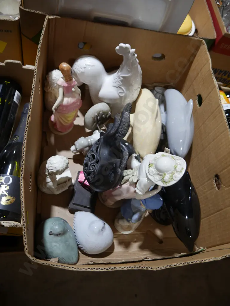 Figurine ornaments Image 1++