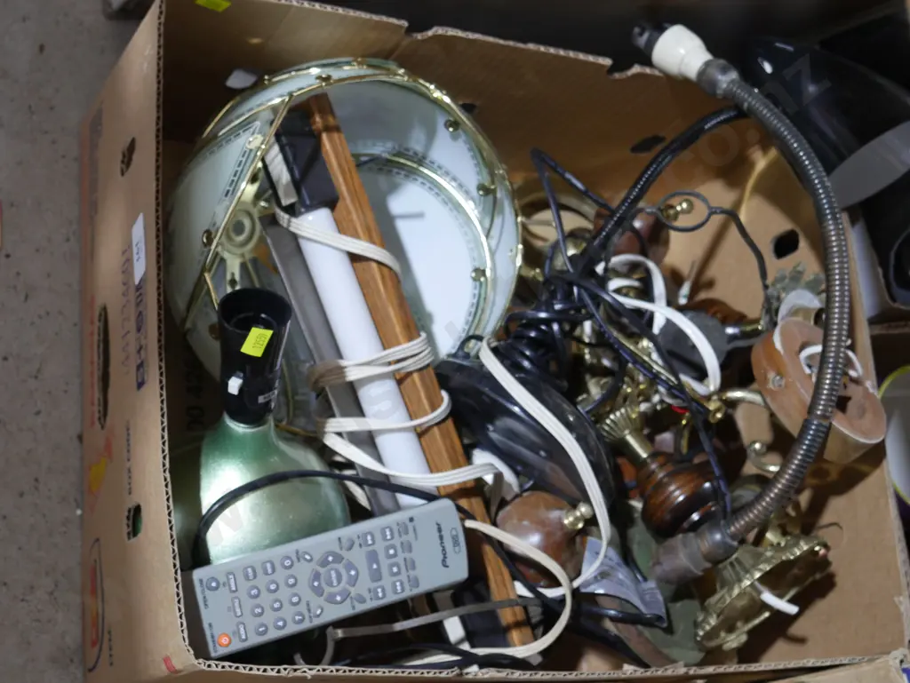 Assorted lamps Image 1++