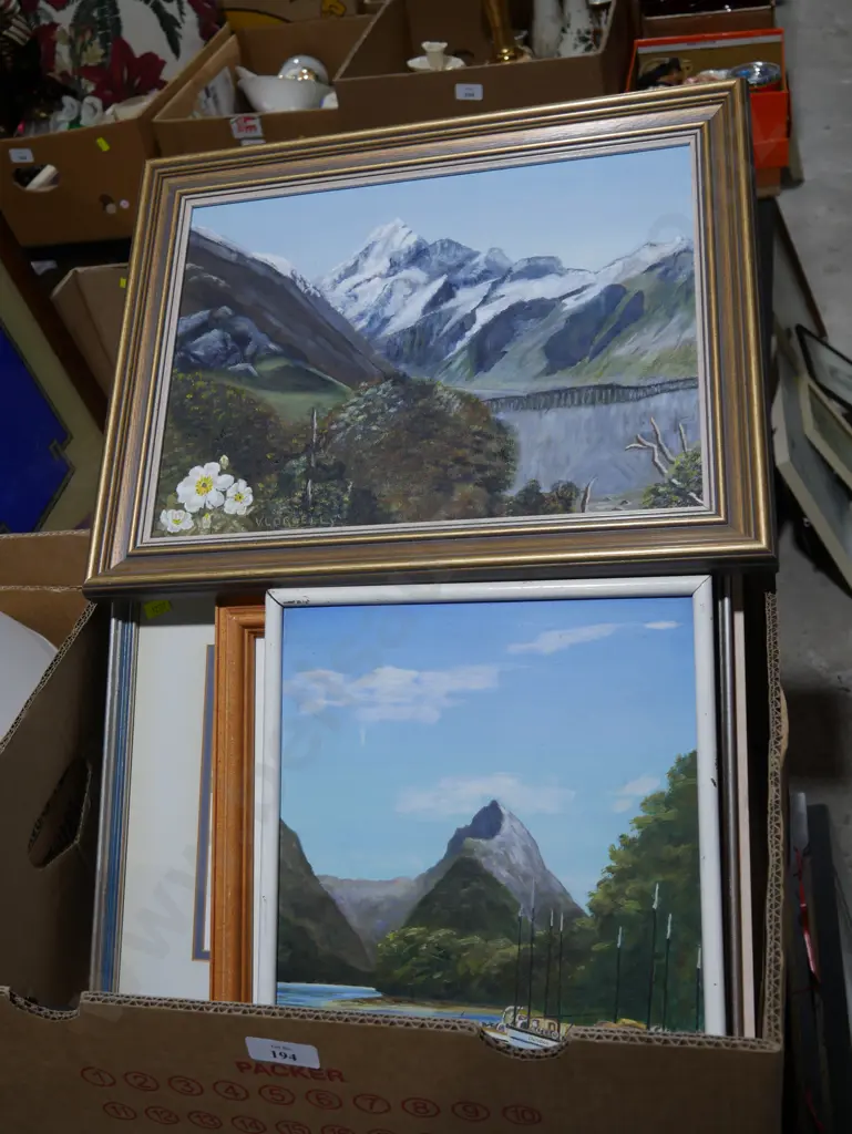 Box of artworks Image 1++