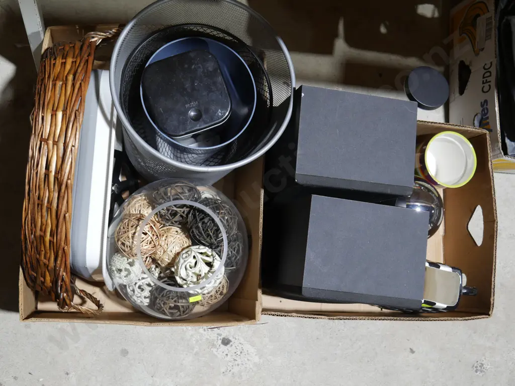 2 boxes Sharp speakers, ball ornaments etc Image 1++