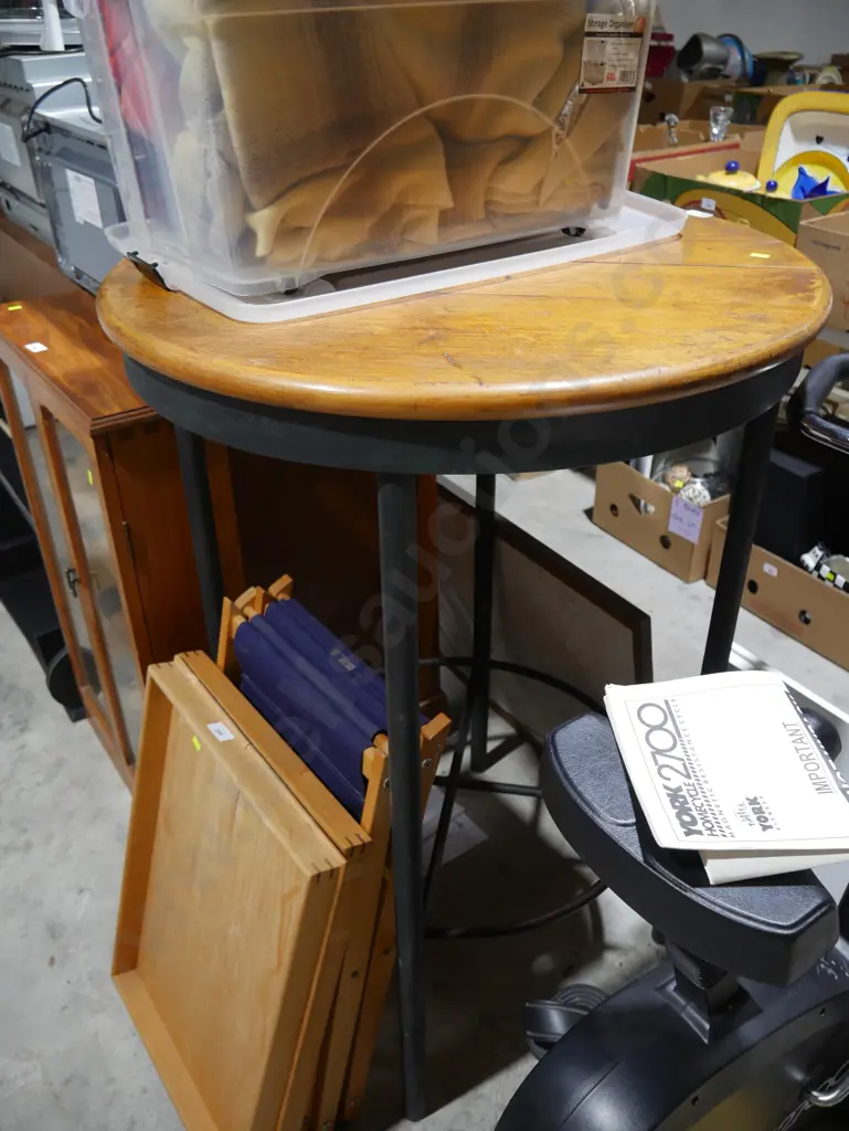 Bar leaner Image 1++