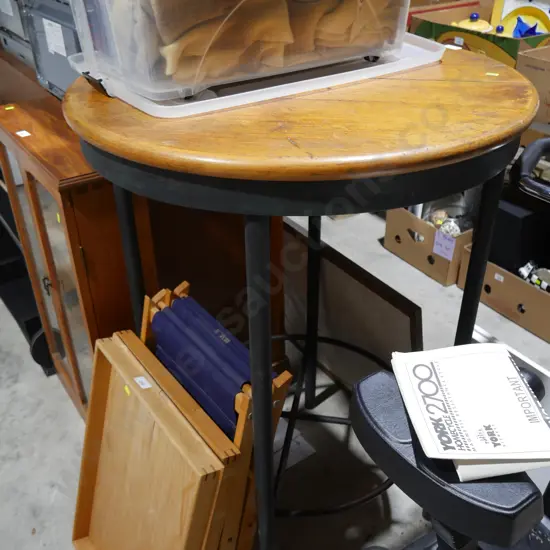 Bar leaner
