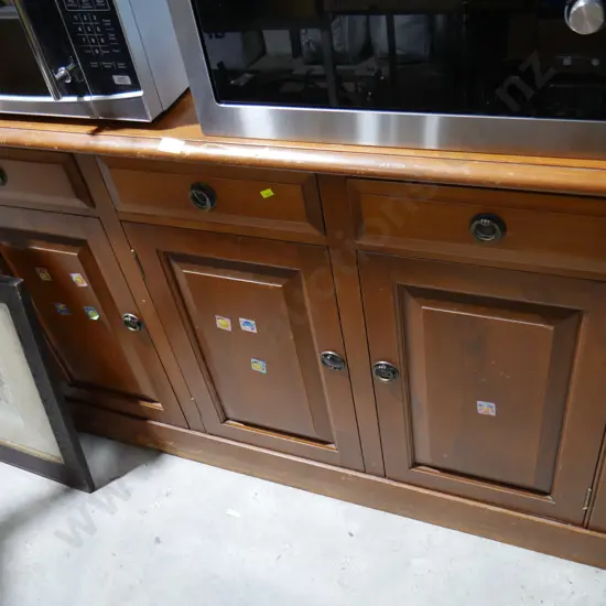 Sideboard