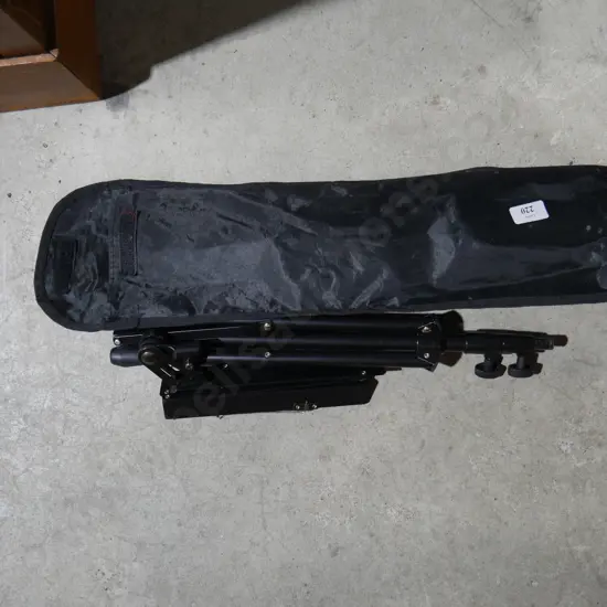 Music stand