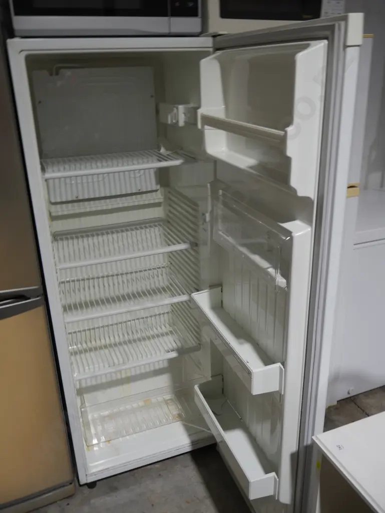 Simpson fridge Image 1++