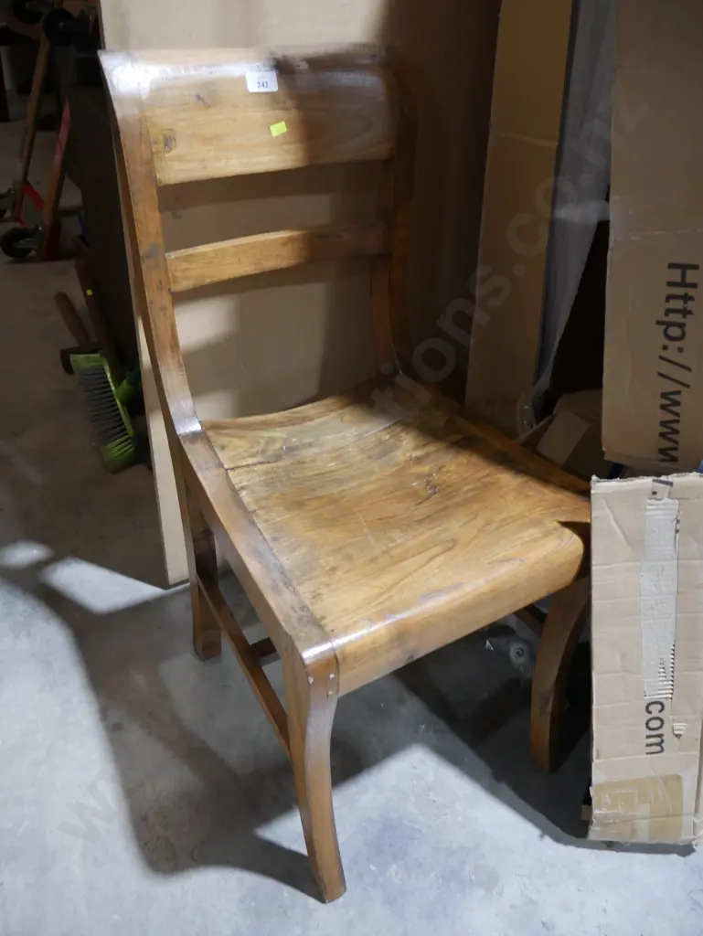 Dining chair Image 1++