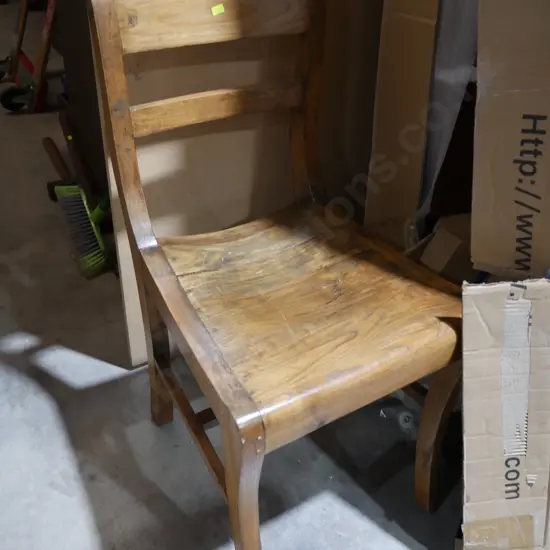 Dining chair