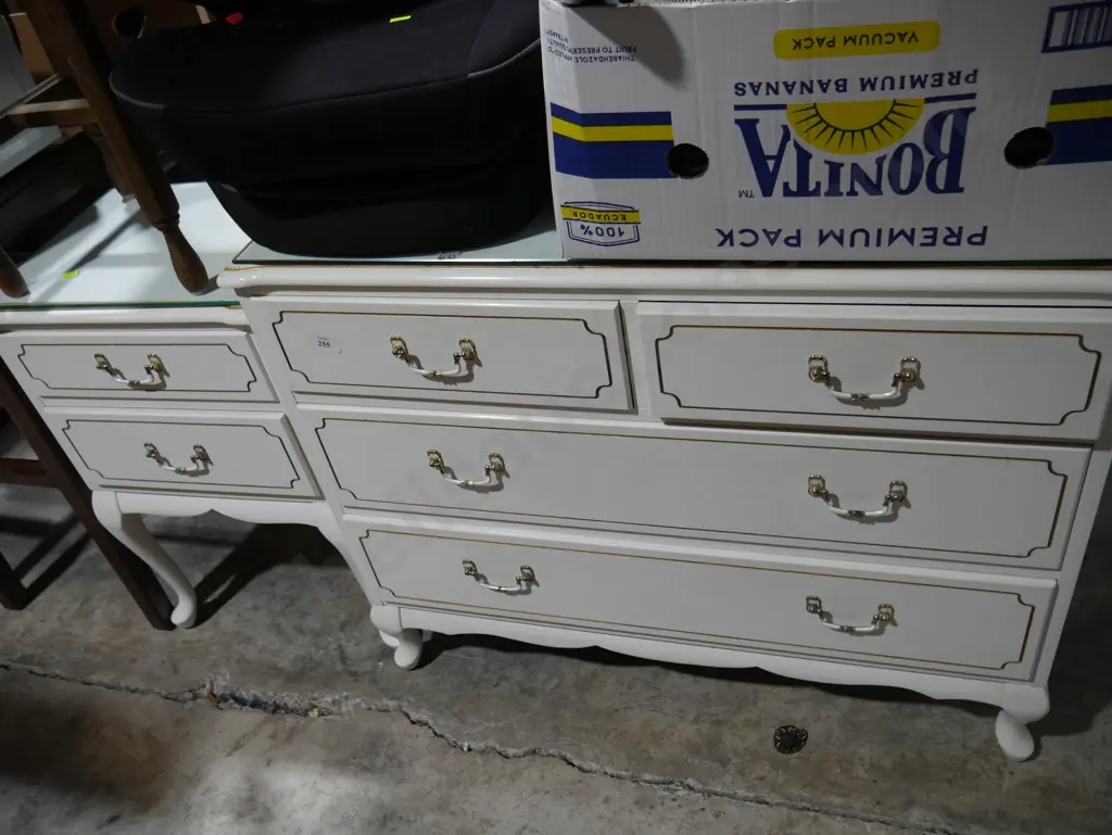 Chest of drawers and bedside Image 1++
