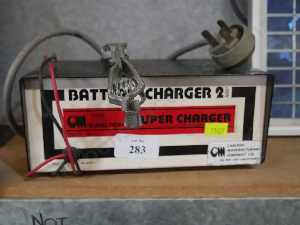 Battery charger Image 1++