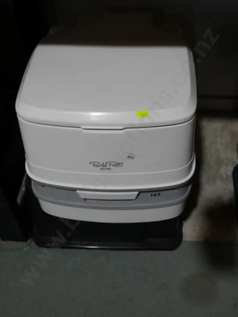 Chemical toilet Image 1++