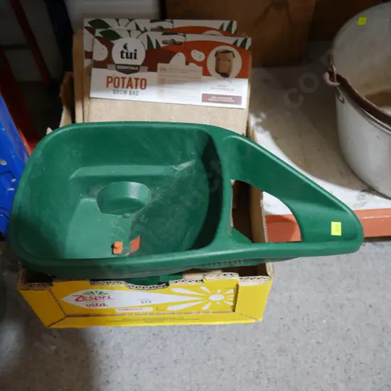Potato grow bag, seed spreader