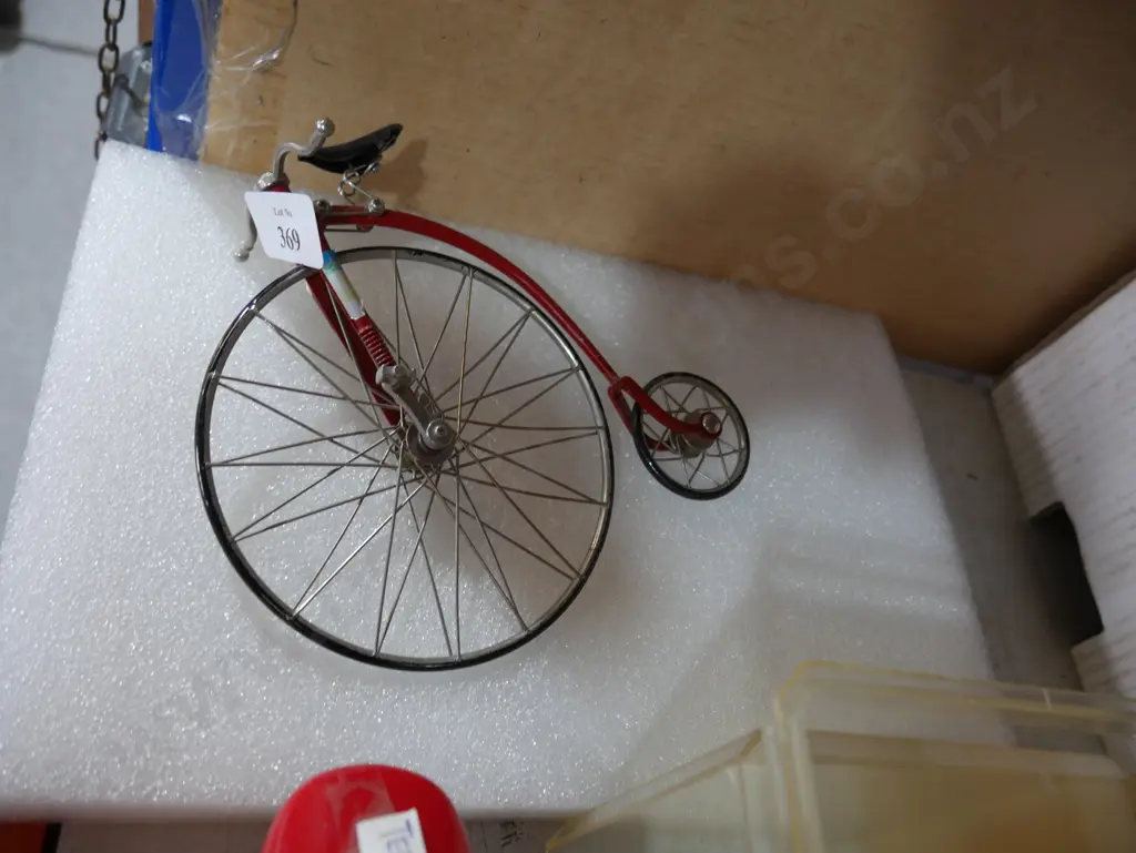 Model penny farthing Image 1++