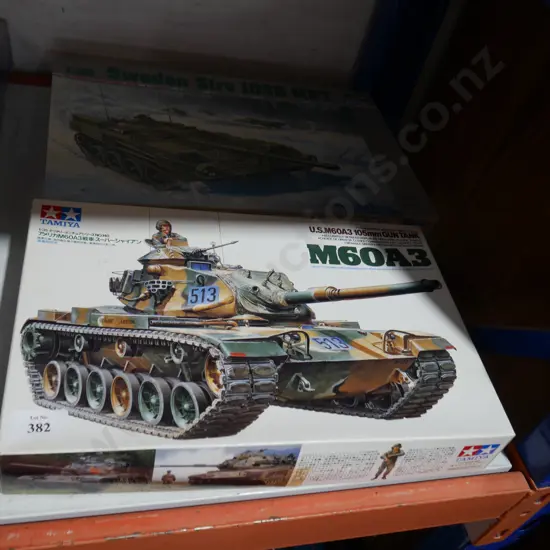 Two kitset model tanks