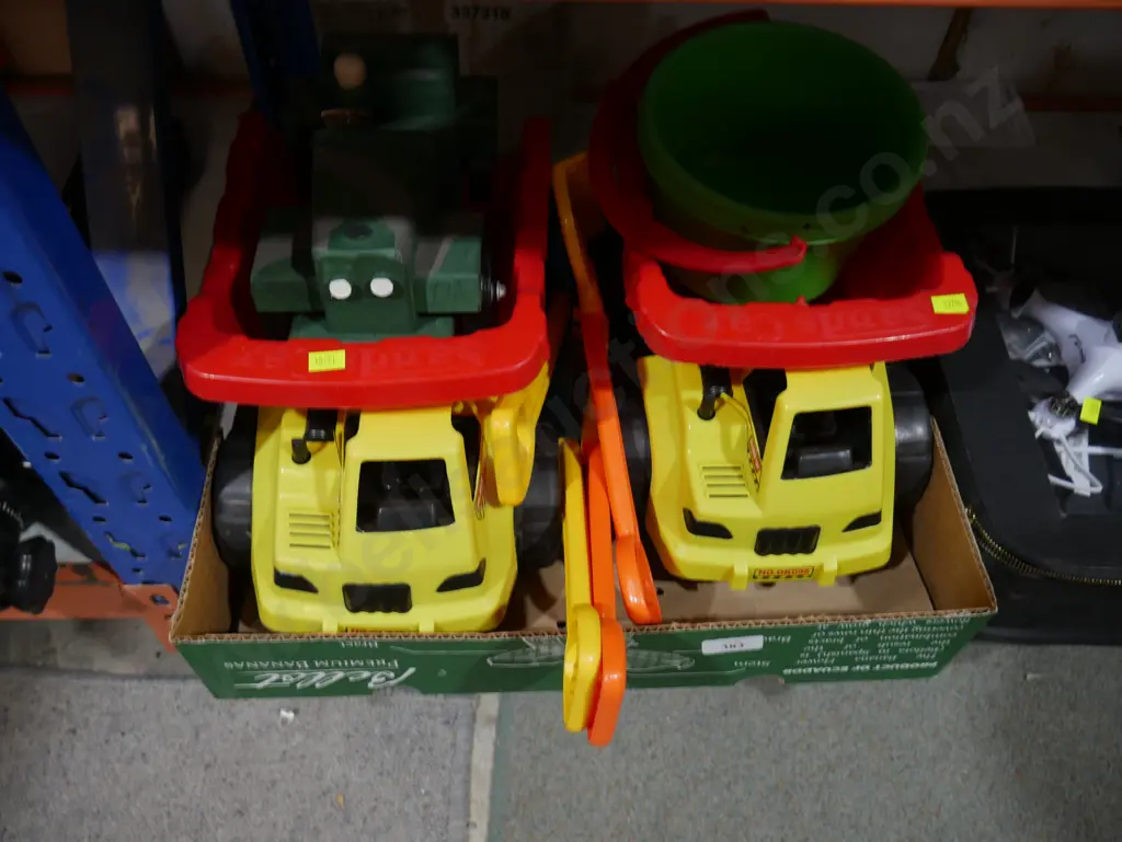Toy trucks etc Image 1++