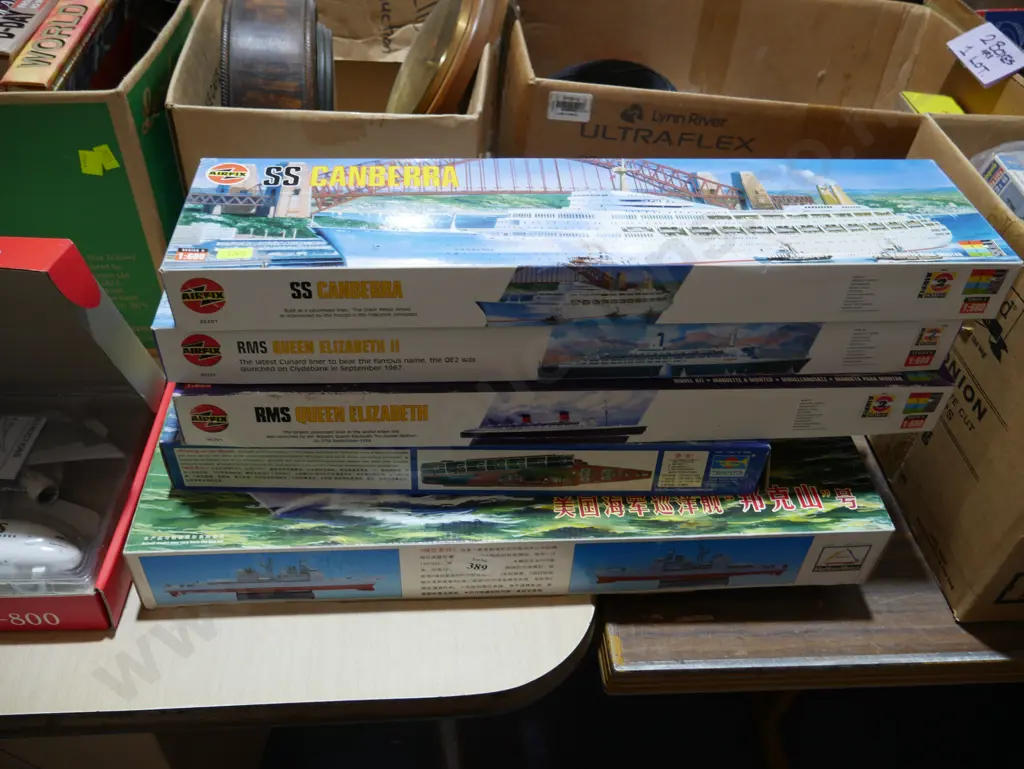 Assorted kitset models Image 1++
