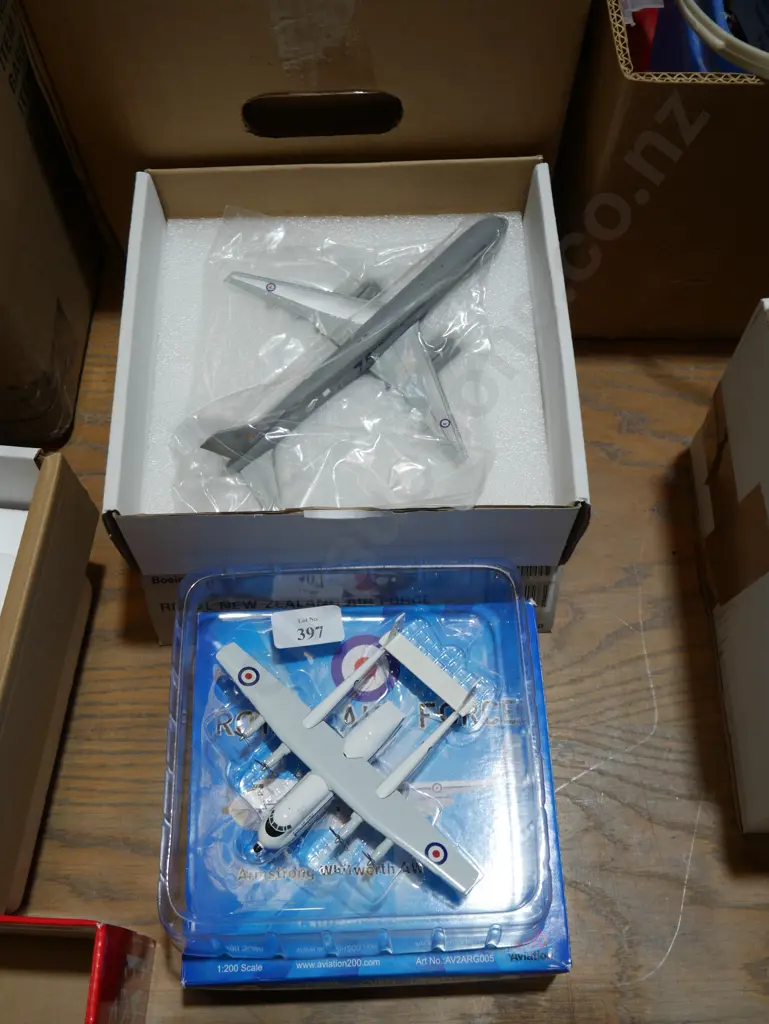 Two model aircraft Image 1++