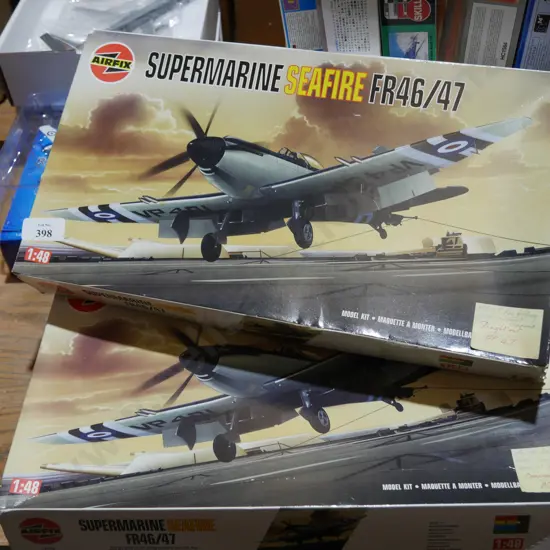 2 kitset model aircraft