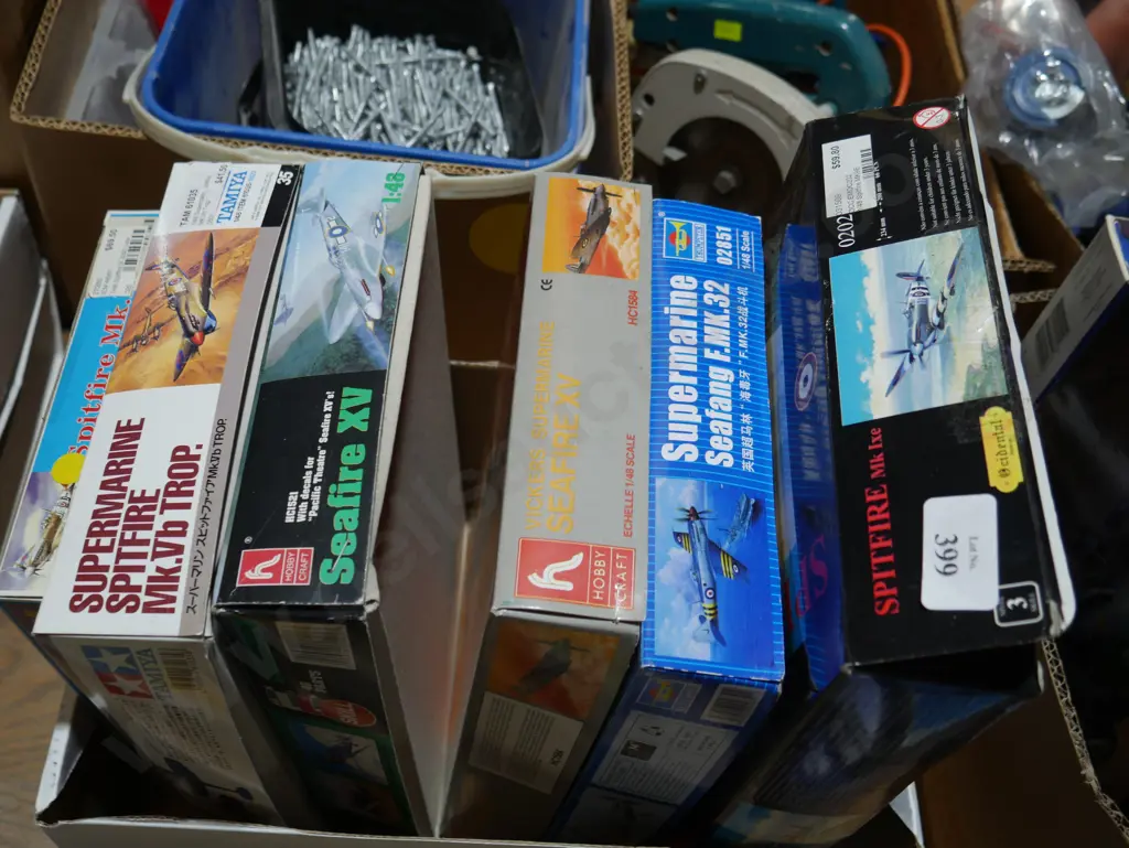 Assorted kitset model aircraft Image 1++