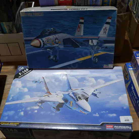 2 kitset model aircraft
