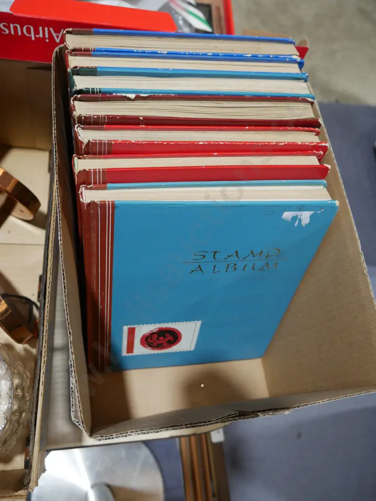 Stamp album – empty Image 1++
