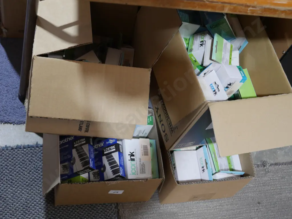 Assorted ink cartridges Image 1++