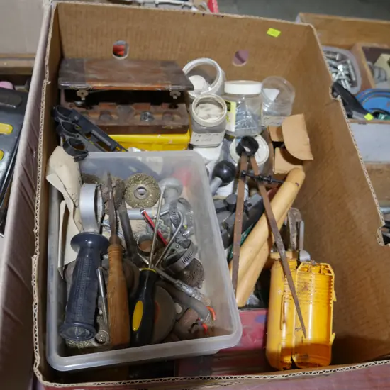 Garage sundries