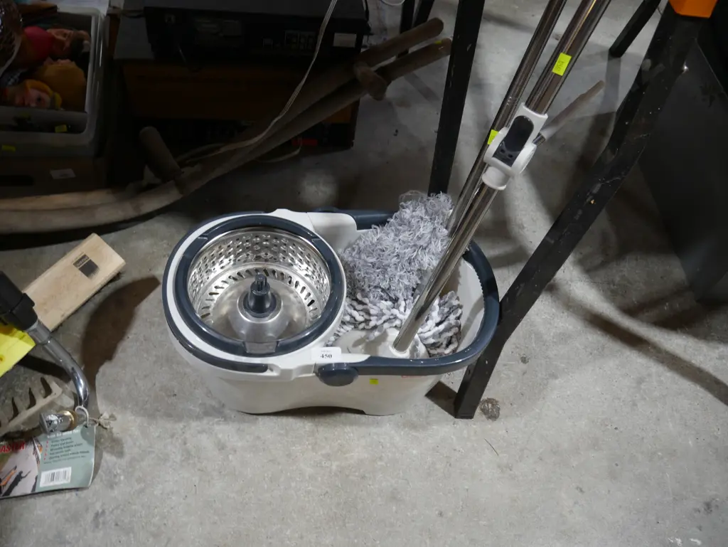 Mops and bucket Image 1++