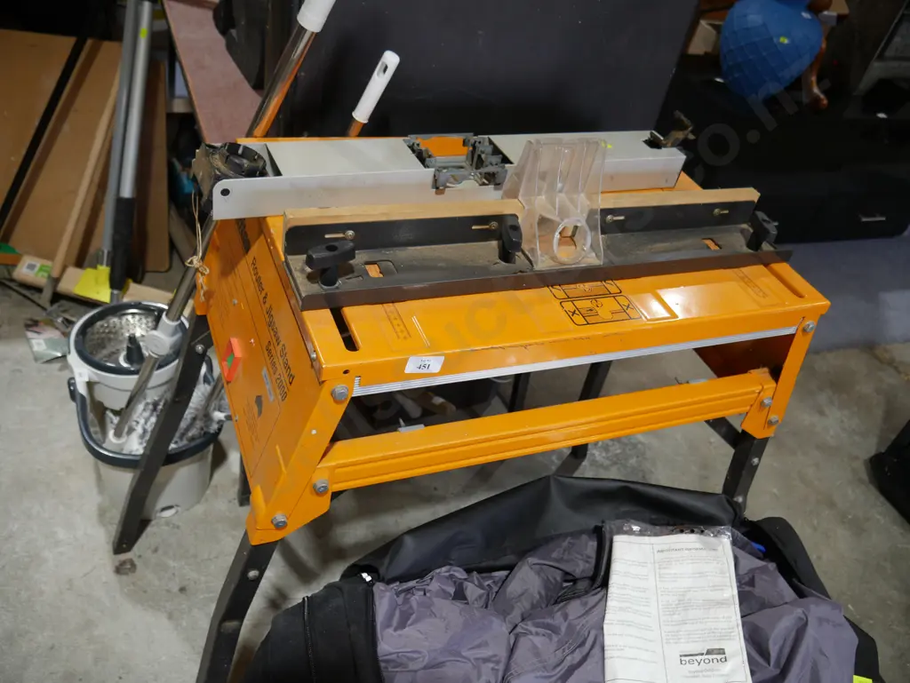 Triton router and jigsaw table Image 1++