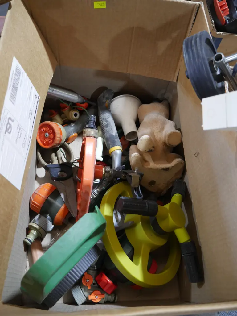 Sprinklers, hose fittings Image 1++