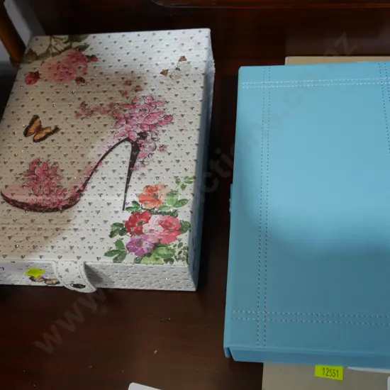 2 jewelry boxes