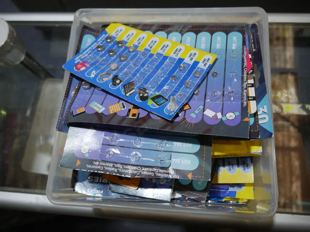 Assorted button batteries Image 1++
