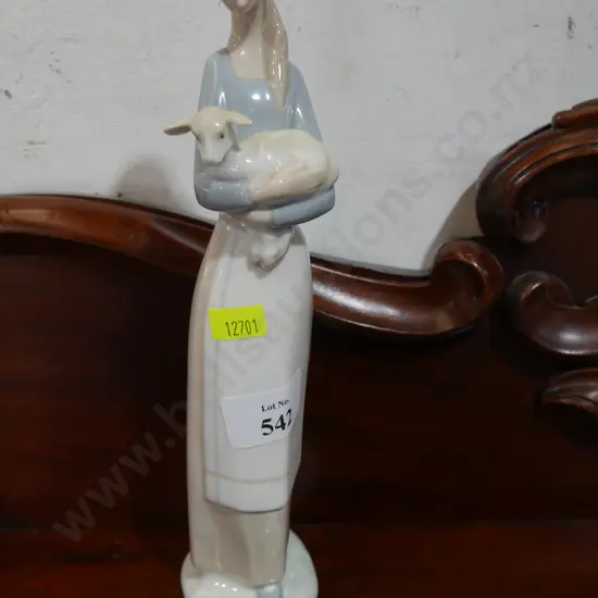 Lladro figurine