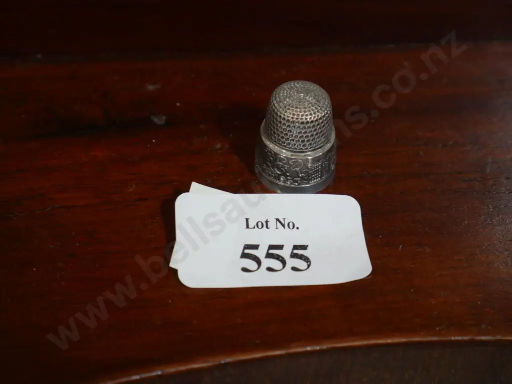 Sterling silver thimble Image 1++