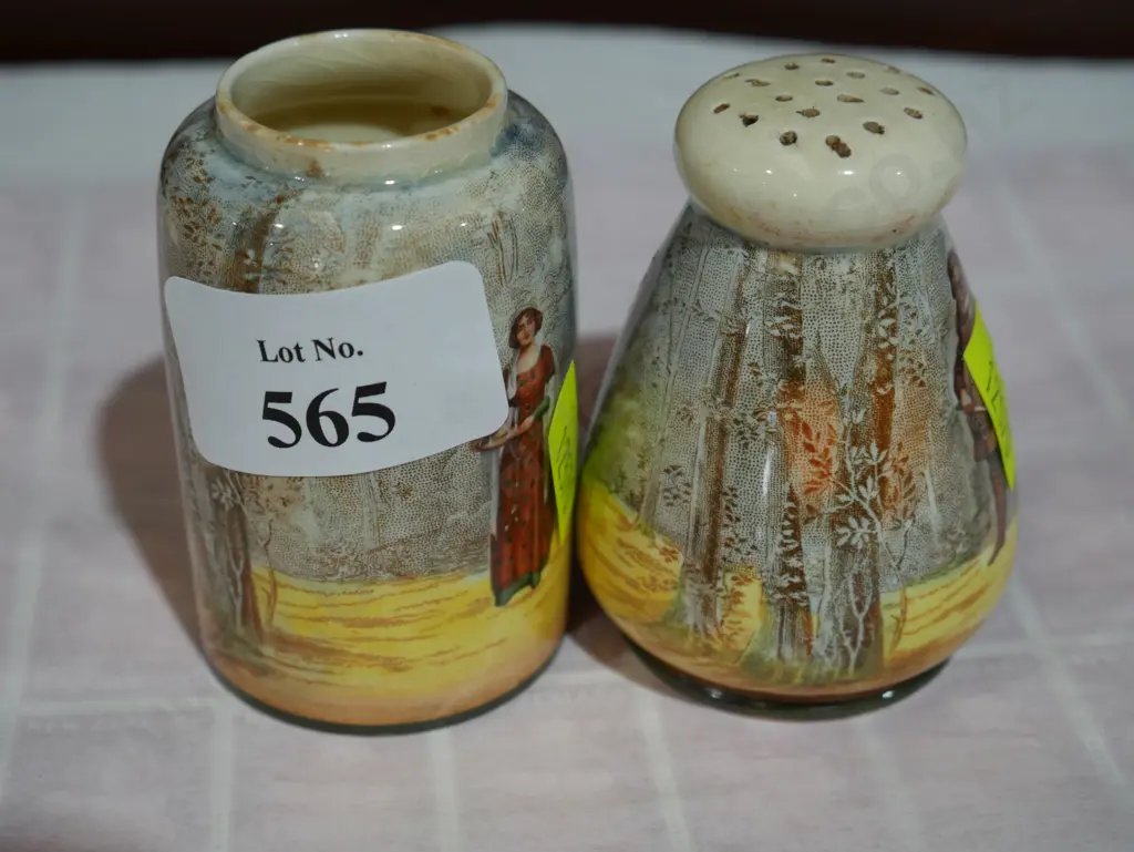 Royal Doulton pepper shaker etc Image 1++