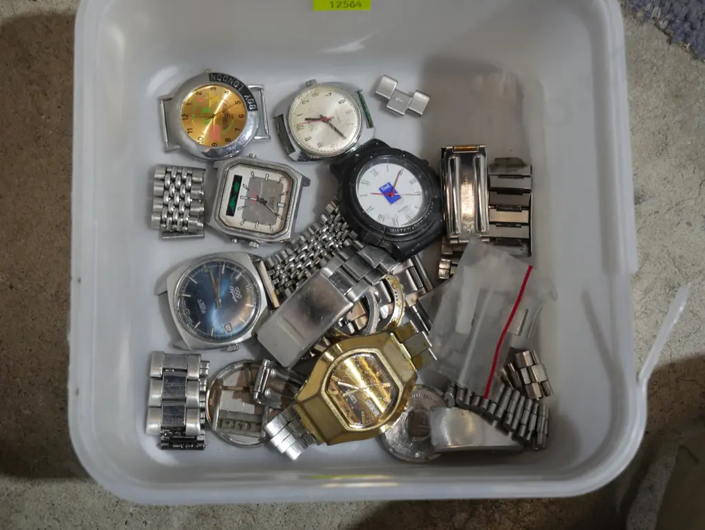 Assorted watches Image 1++