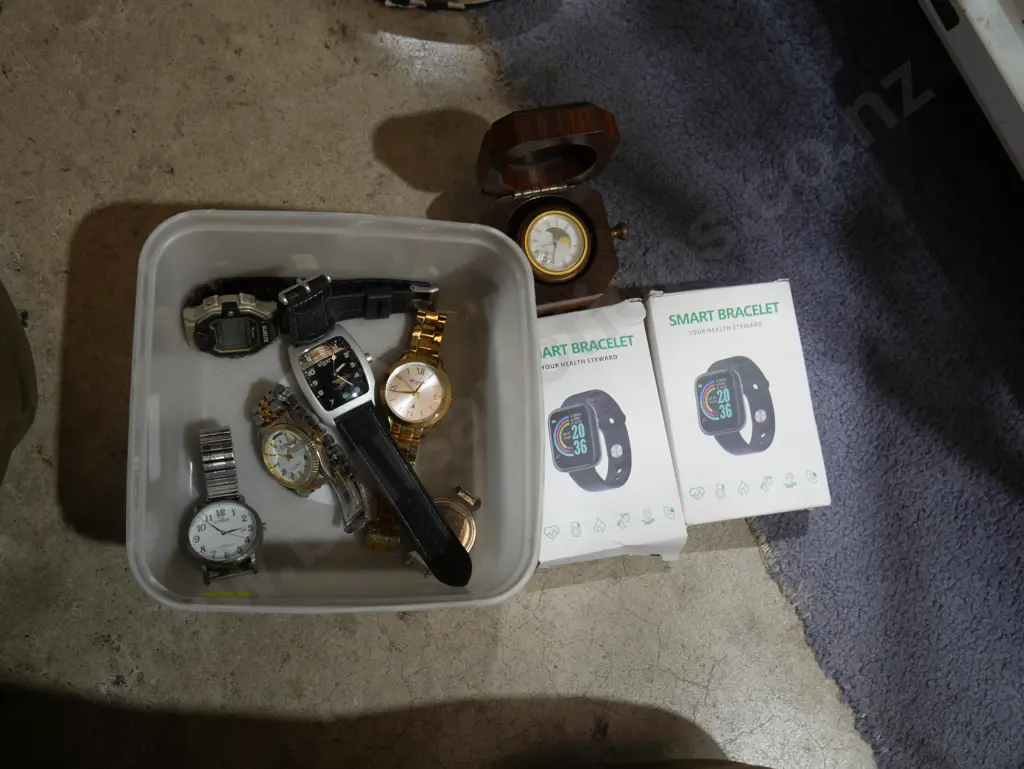 Assorted watches etc Image 1++