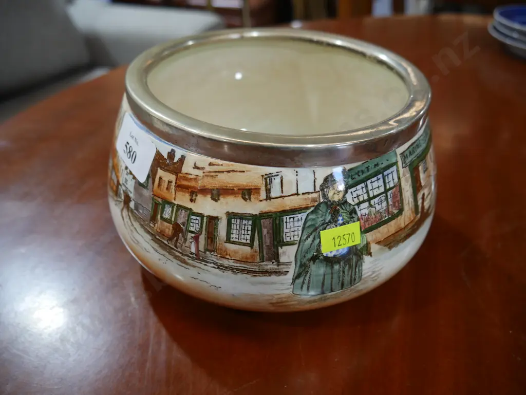 Royal Doulton Dickens ware bowl Image 1++
