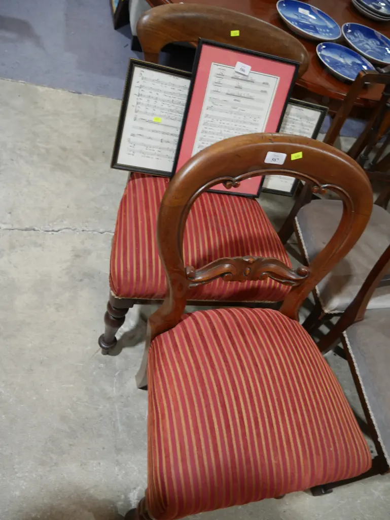 2 dining chairs Image 1++