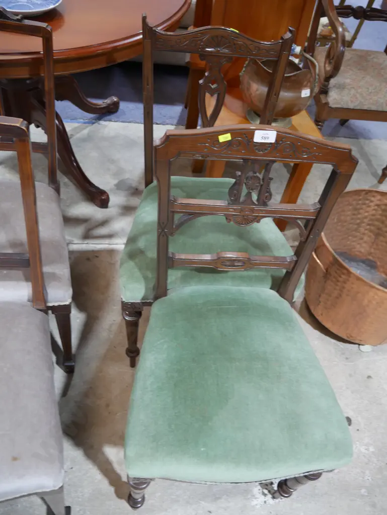2 dining chairs Image 1++
